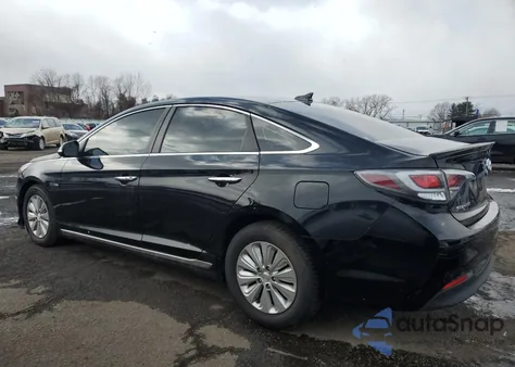 2016 Hyundai Sonata Hybrid z USA, uszkodzony, nr VIN KMHE24L11GA015120